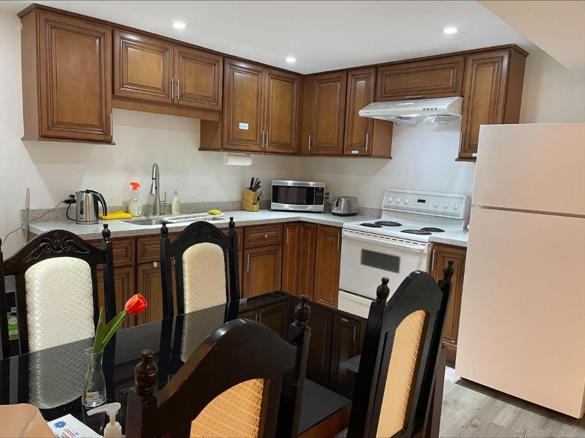 Btn Family-Style Bustling Area Self-Check-In So Fast Fiber Net Free Parking Apartamento Toronto Exterior foto