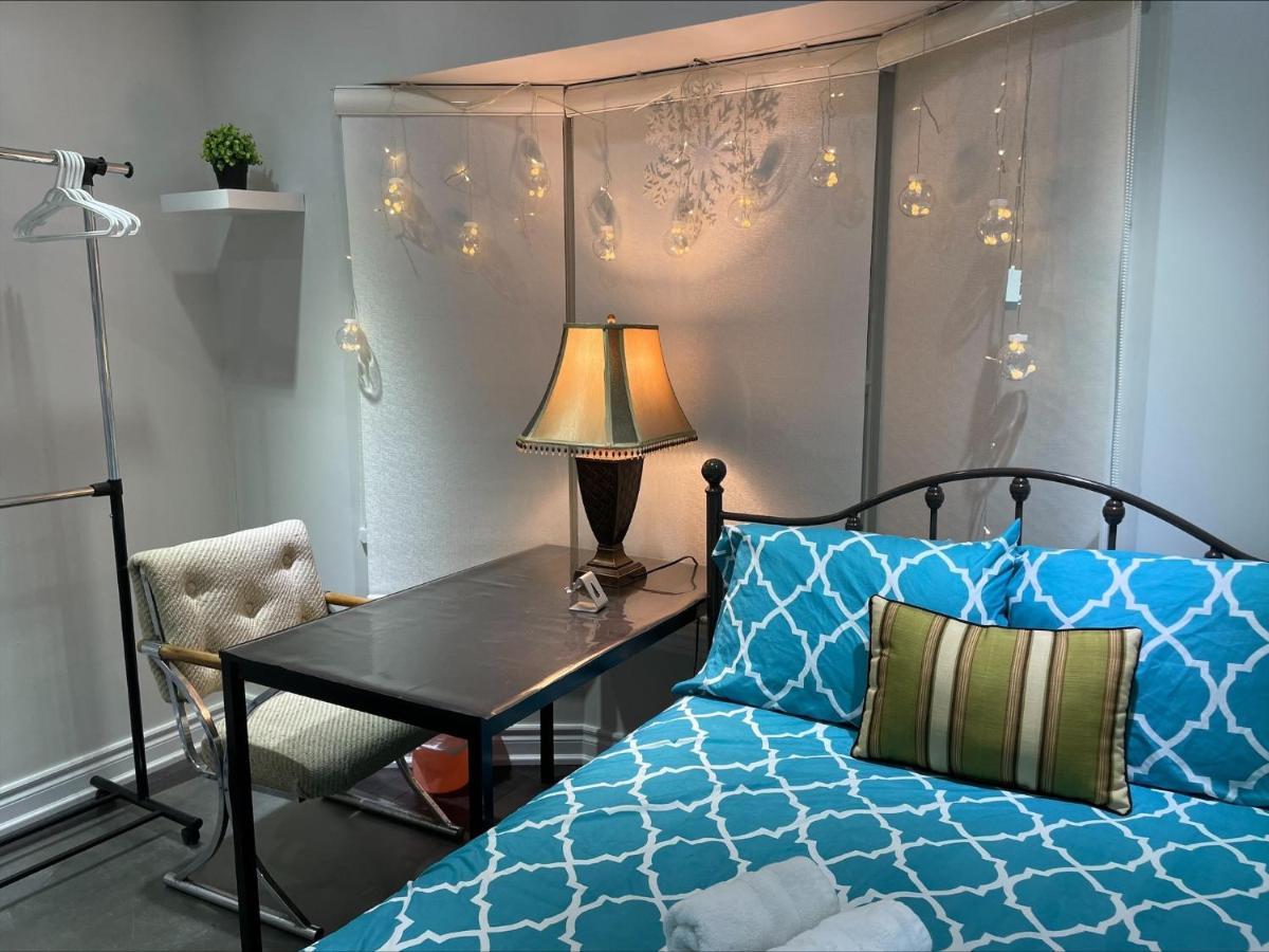 Btn Family-Style Bustling Area Self-Check-In So Fast Fiber Net Free Parking Apartamento Toronto Exterior foto